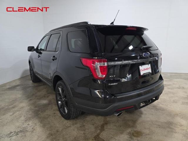 Photo of 2019 Black Metallic Ford Explorer