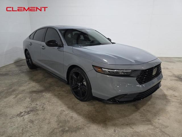 Photo of 2023 Urban Gray Pearl Honda Accord Hybrid
