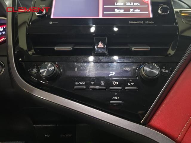 Photo of 2021 Super White Toyota Camry