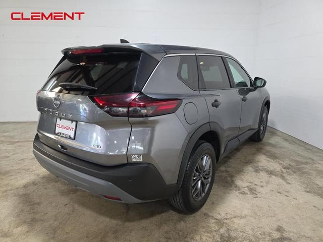 Photo of 2023 Gun Metallic Nissan Rogue