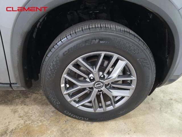 Photo of 2023 Gun Metallic Nissan Rogue