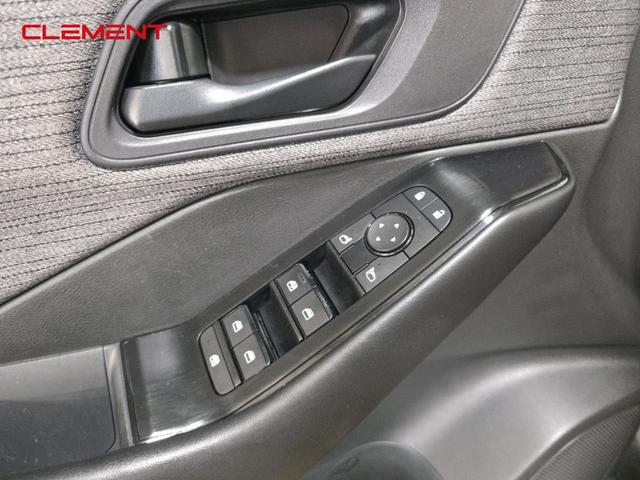 Photo of 2023 Gun Metallic Nissan Rogue