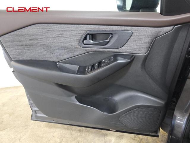 Photo of 2023 Gun Metallic Nissan Rogue