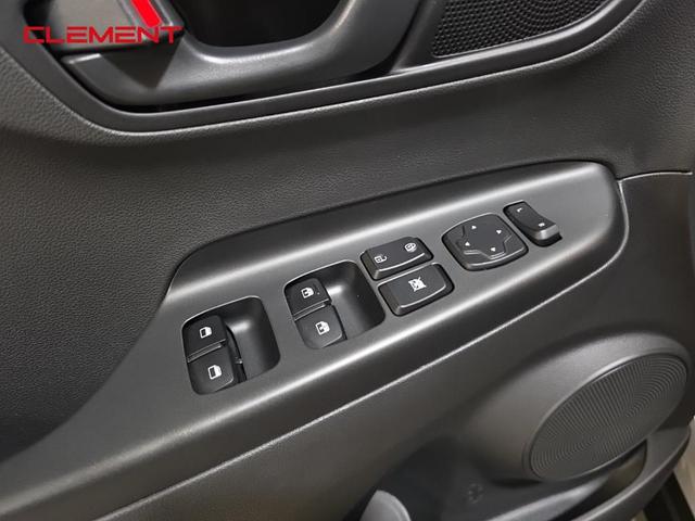Photo of 2023 Cyber Silver Hyundai KONA