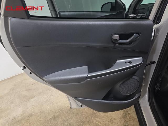 Photo of 2023 Cyber Silver Hyundai KONA
