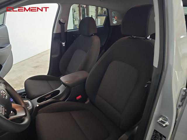 Photo of 2023 Cyber Silver Hyundai KONA