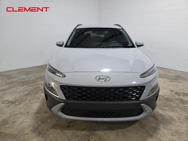 Photo of 2023 Cyber Silver Hyundai KONA