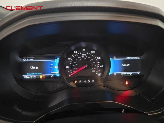 Photo of 2022 Agate Black Metallic Ford Edge