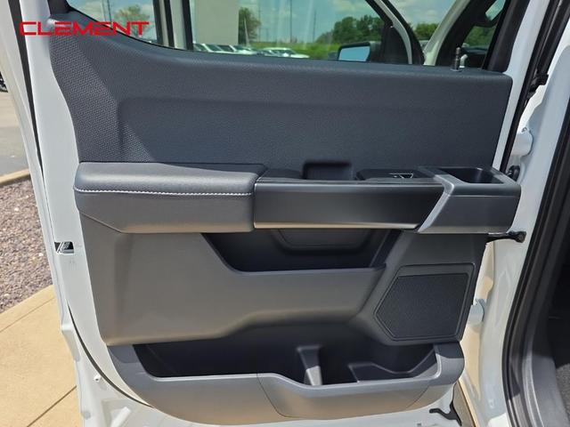 Photo of 2025 Oxford White Ford F-150
