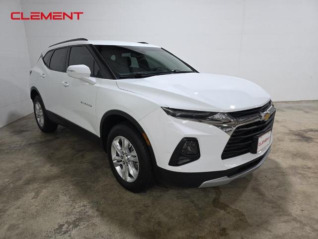 Photo of 2022 Summit White Chevrolet Blazer