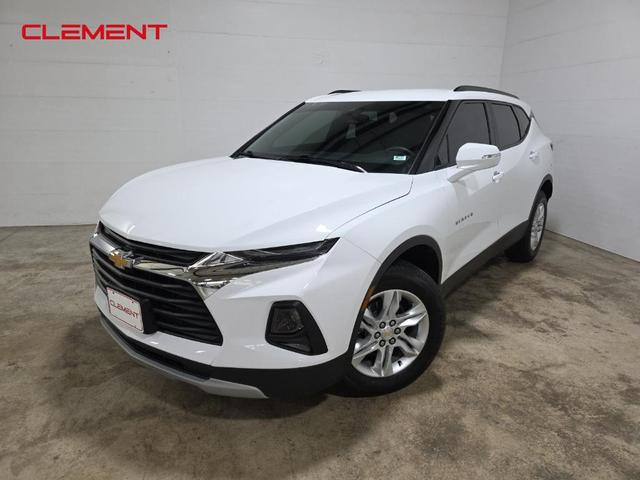 Photo of 2022 Summit White Chevrolet Blazer