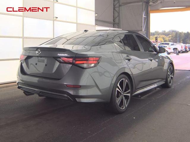 Photo of 2021 Gray Nissan Sentra