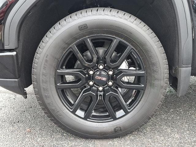 Photo of 2025 Onyx Black GMC Sierra 1500