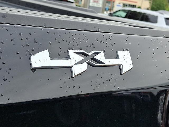 Photo of 2025 Onyx Black GMC Sierra 1500