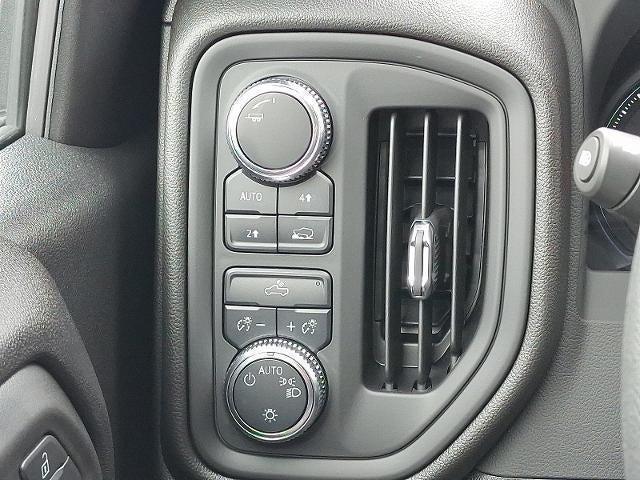 Photo of 2025 Onyx Black GMC Sierra 1500