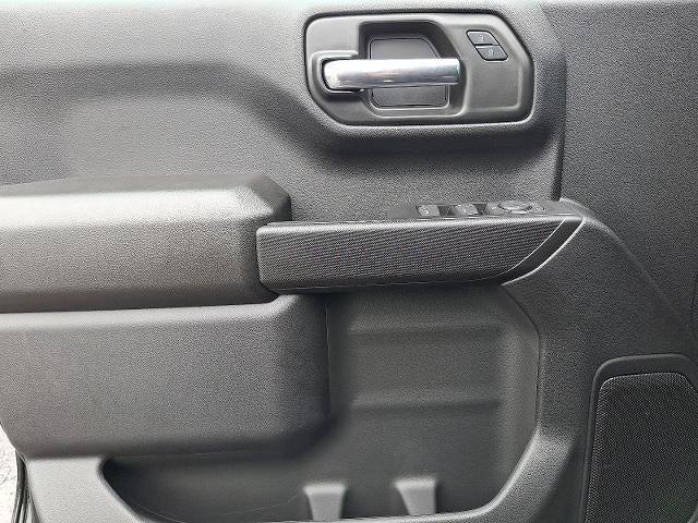 Photo of 2025 Onyx Black GMC Sierra 1500