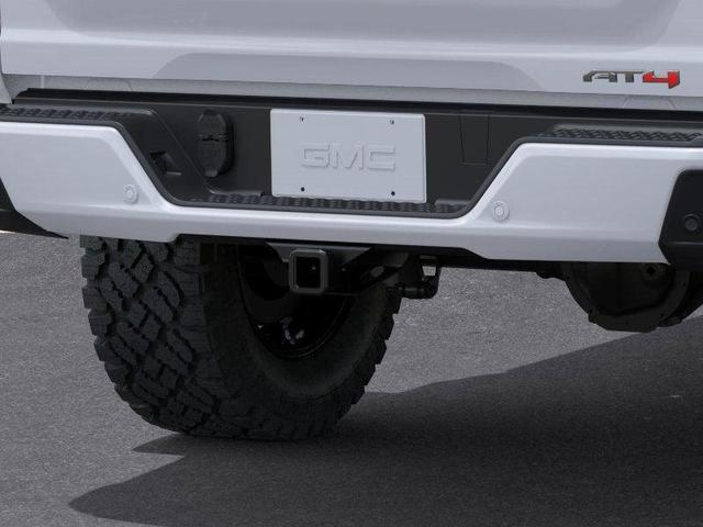 Photo of 2025 SUMMITWHITE GMC Canyon