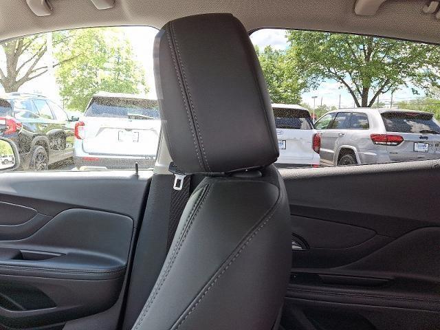 Photo of 2017 Summit White Buick Encore
