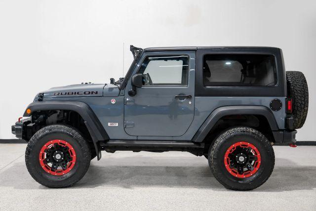Photo of 2013 Gray Jeep Wrangler