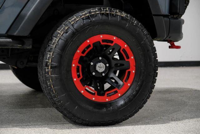 Photo of 2013 Gray Jeep Wrangler
