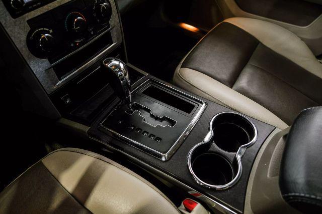 Photo of 2008 Silver Chrysler 300