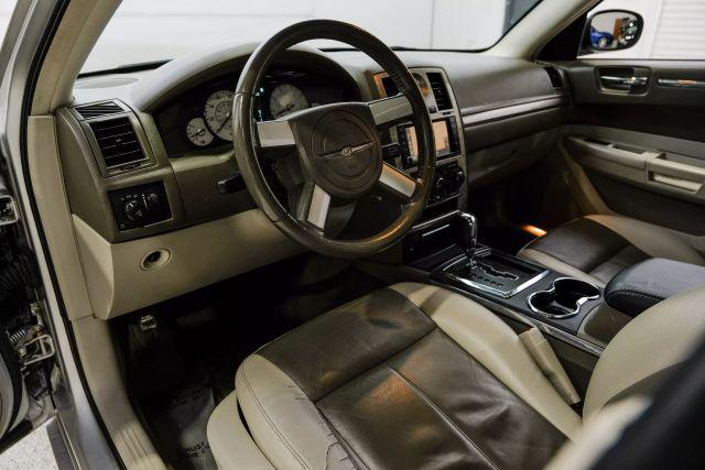 Photo of 2008 Silver Chrysler 300