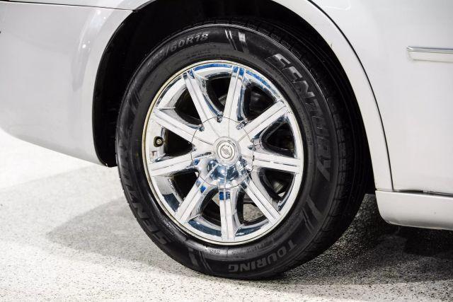 Photo of 2008 Silver Chrysler 300