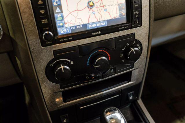 Photo of 2008 Silver Chrysler 300