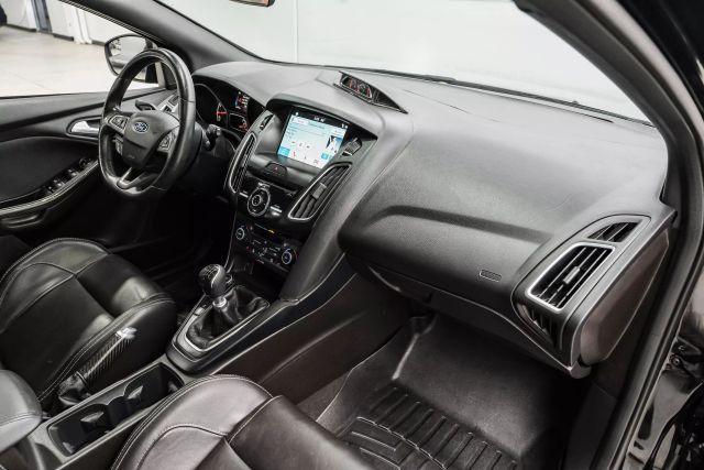 Photo of 2016 Black Ford Focus ST