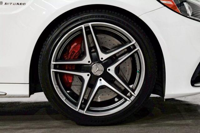 Photo of 2015 White Mercedes-Benz C-Class