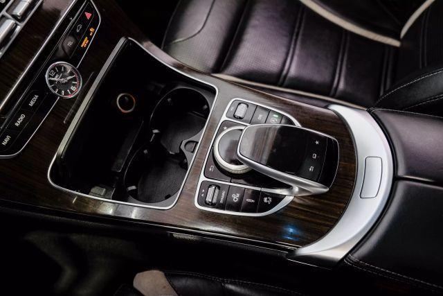 Photo of 2015 White Mercedes-Benz C-Class