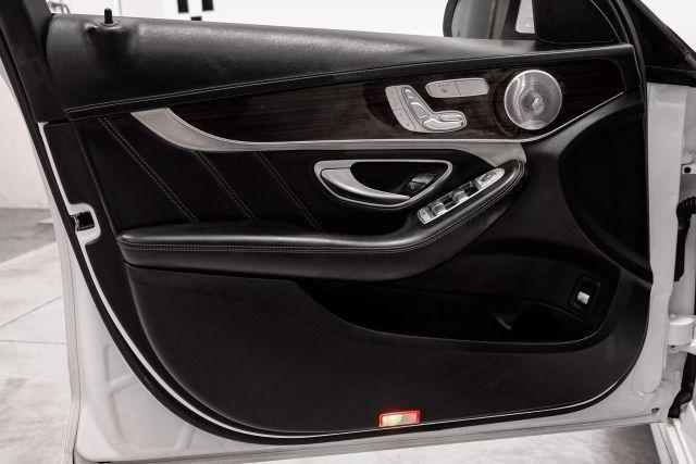 Photo of 2015 White Mercedes-Benz C-Class