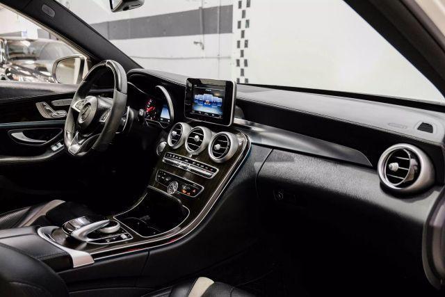 Photo of 2015 White Mercedes-Benz C-Class
