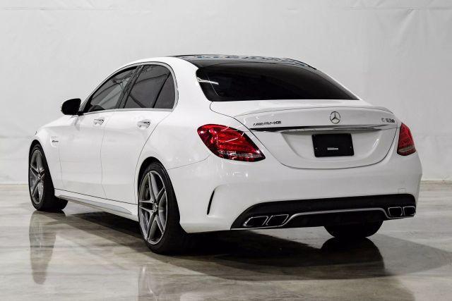 Photo of 2015 White Mercedes-Benz C-Class