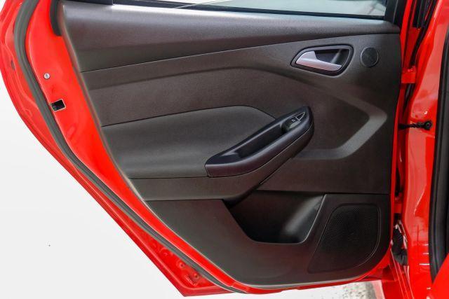Photo of 2016 Red Ford Focus ST