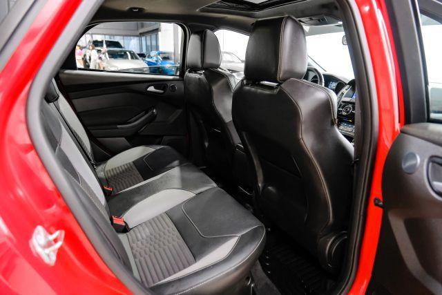 Photo of 2016 Red Ford Focus ST