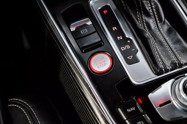 Photo of 2015 Gray Audi SQ5