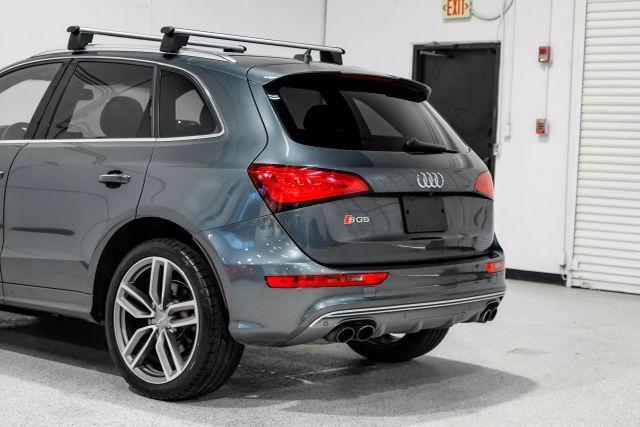 Photo of 2015 Gray Audi SQ5