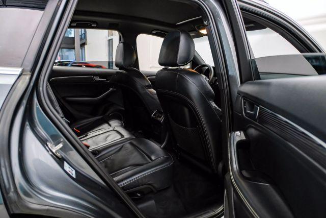 Photo of 2015 Gray Audi SQ5