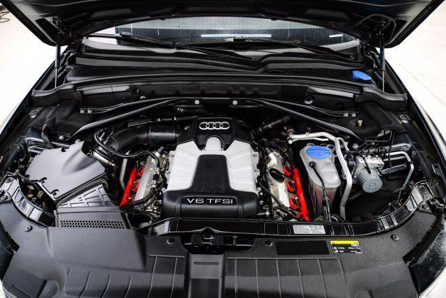 Photo of 2015 Gray Audi SQ5