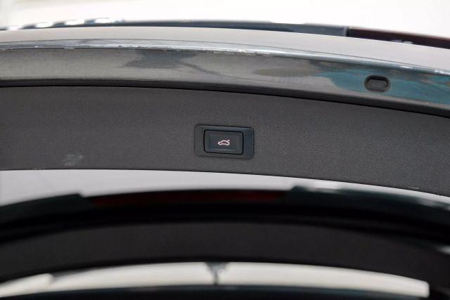 Photo of 2015 Gray Audi SQ5