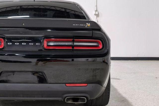 Photo of 2020 Black Dodge Challenger