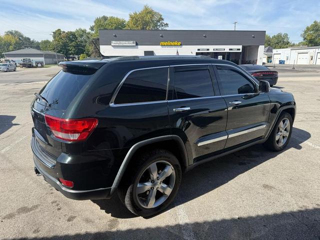 Photo of 2012 Brilliant Black Crystal Pearlcoat Jeep Grand Cherokee