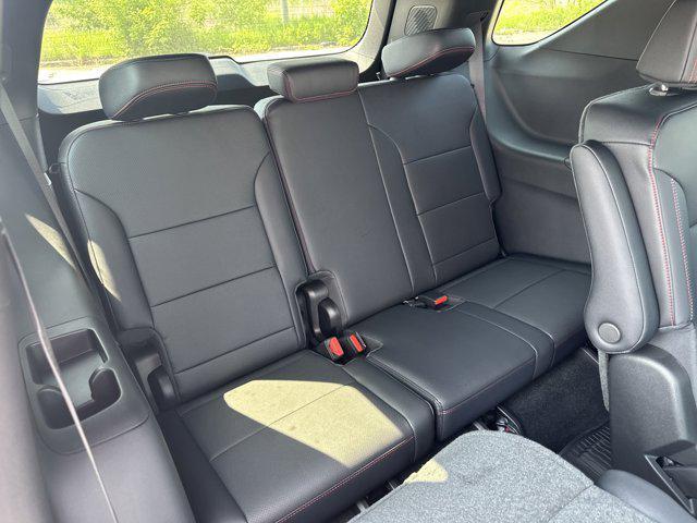 Photo of 2025 Radiant Red Tintcoat Chevrolet Traverse