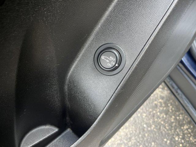 Photo of 2020 Midnight Blue Metallic Chevrolet Equinox