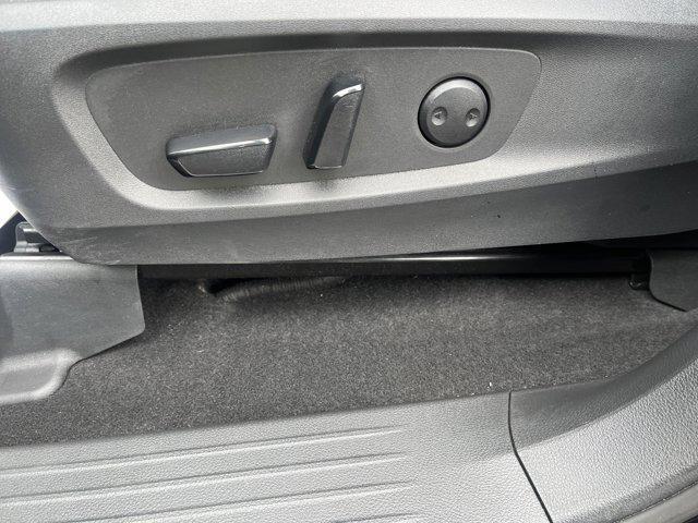 Photo of 2023 Super Black Nissan Pathfinder