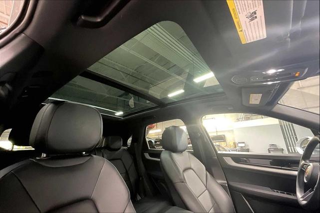 Photo of 2025 Dolomite Silver Metallic Porsche Cayenne