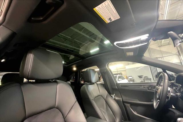 Photo of 2021 Black Porsche Macan