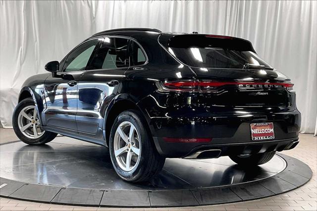 Photo of 2021 Black Porsche Macan