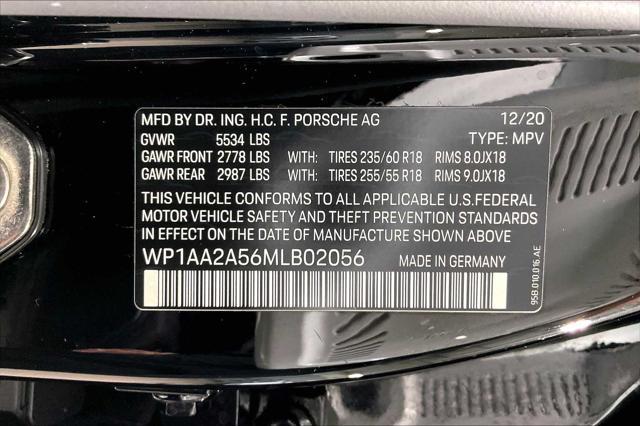 Photo of 2021 Black Porsche Macan